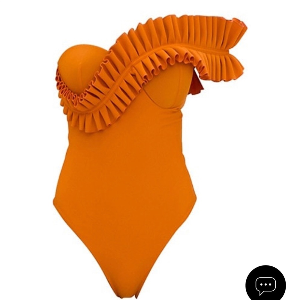 ISO Andrea Iyamah
Nisi Ruffle One-Piece Swimsuit sz. Large!